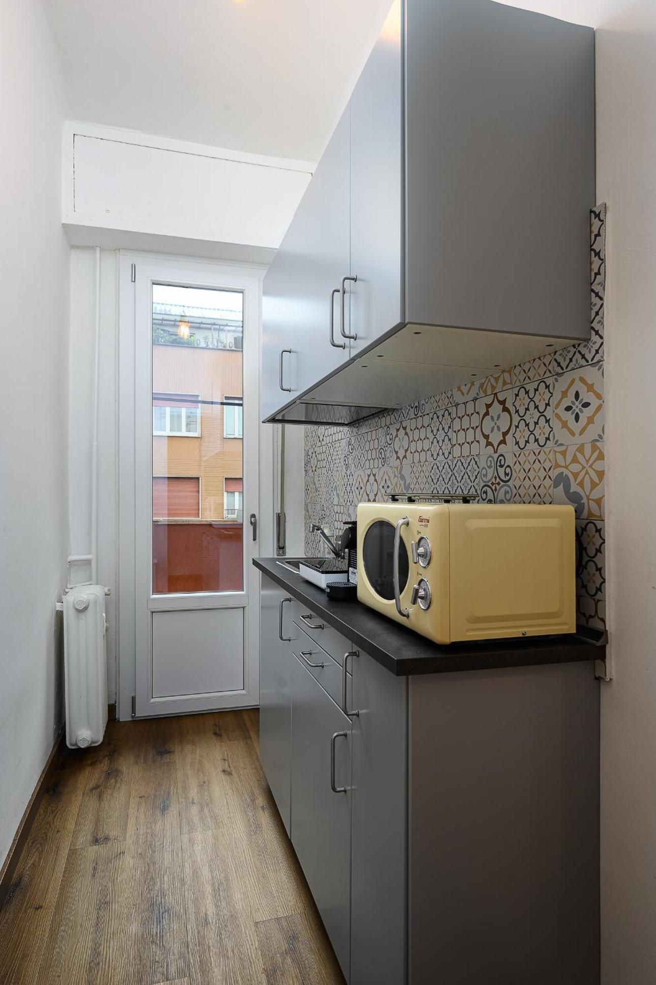 Sebino 17 - Monolocale Cool Appartement Milaan Buitenkant foto